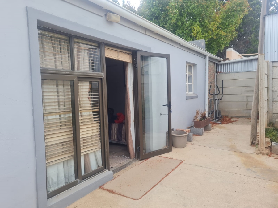 3 Bedroom Property for Sale in Ladismith Western Cape